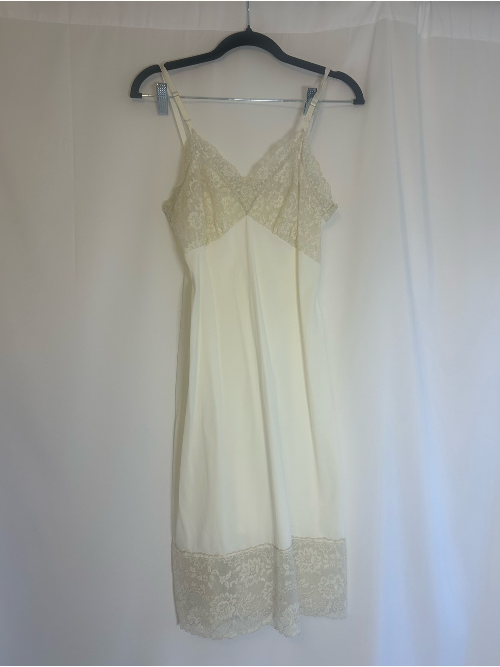 Vintage 60s Van Raalte Classic Cream Lace-Trim Slip Dress